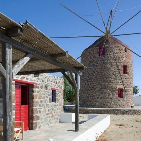 Marketos Windmill And Houses Tripiti Exteriör bild