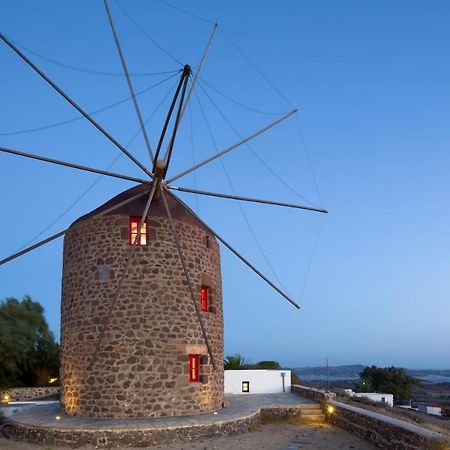 Marketos Windmill And Houses Tripiti Exteriör bild